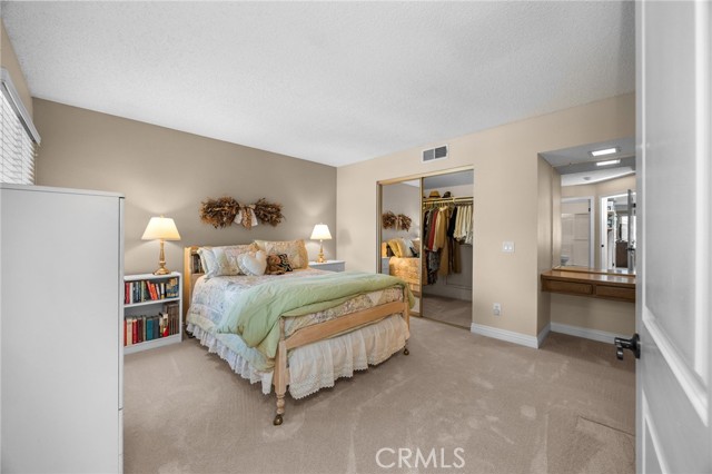 Image 12 of 23 For 22312 Summit Hill Drive 41