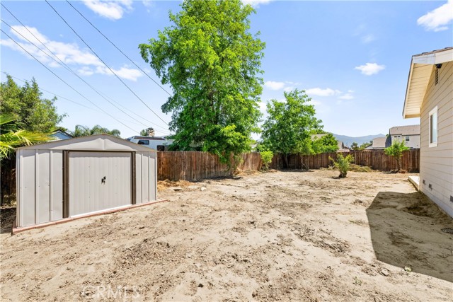 4620 East Charlton Avenue, Hemet CA: https://media.crmls.org/medias/a22d490f-a47f-4f9e-bf39-c22b6018529b.jpg