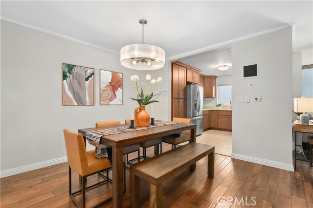 930 3rd Street, Santa Monica CA: https://media.crmls.org/medias/a22d5c96-b989-4975-96e2-13368ee18db6.jpg