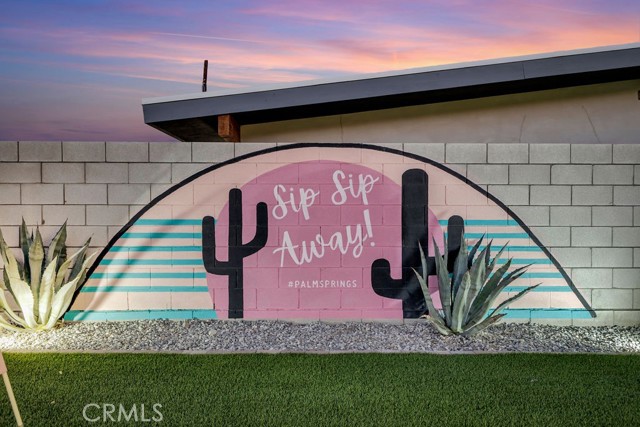 414 W Avenida Cerca, Palm Springs, CA 92262