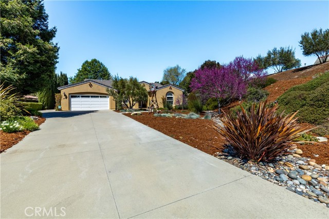Detail Gallery Image 5 of 52 For 1685 Shiloh Pl, Templeton,  CA 93465 - 4 Beds | 3 Baths