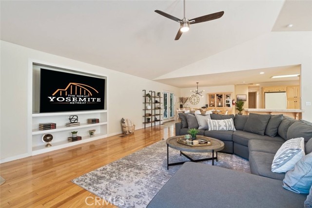 Detail Gallery Image 4 of 27 For 5728 Creel Rd, Mariposa,  CA 95338 - 3 Beds | 2 Baths