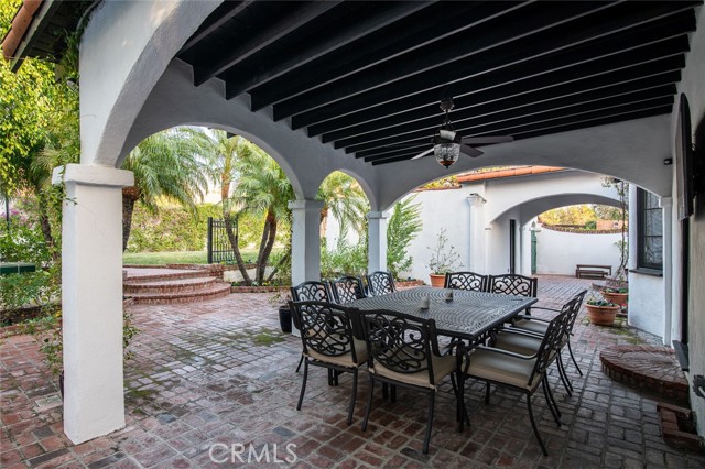 Detail Gallery Image 33 of 47 For 1731 W Kenneth Rd, Glendale,  CA 91201 - 3 Beds | 2 Baths