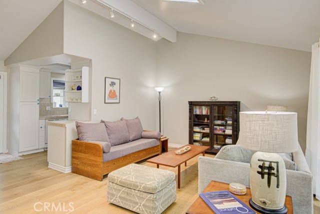 Detail Gallery Image 5 of 26 For 2024 via Mariposa W. #B,  Laguna Woods,  CA 02637 - 2 Beds | 2 Baths