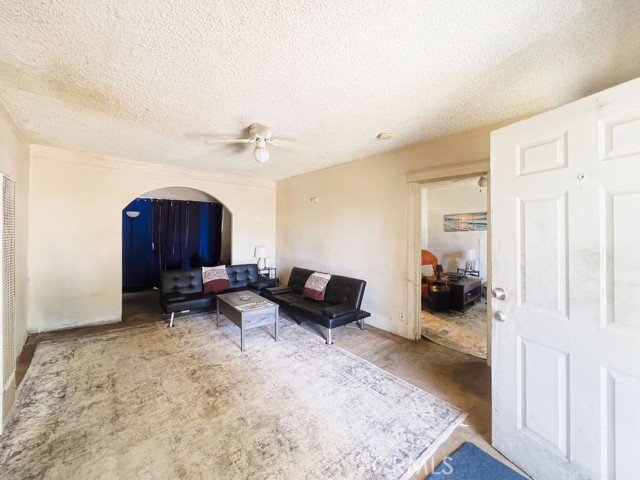 Detail Gallery Image 11 of 26 For 784 W 17th St, San Bernardino,  CA 92405 - 2 Beds | 1 Baths