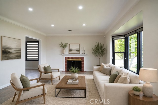 Front Image Thumbnail for CRWS26166259
