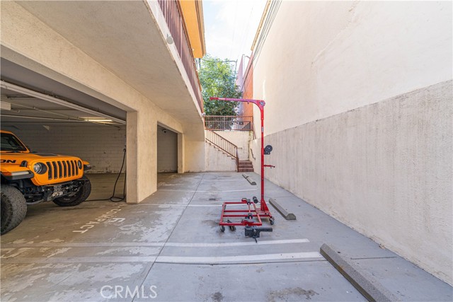 Detail Gallery Image 16 of 35 For 945 N Hudson Ave #104,  Los Angeles,  CA 90038 - 2 Beds | 2 Baths