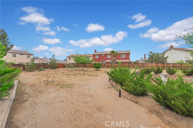 Detail Gallery Image 6 of 50 For 11196 Charleston, Adelanto,  CA 92301 - 5 Beds | 3 Baths