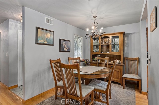 Detail Gallery Image 9 of 42 For 6096 Crawford St, San Diego,  CA 92120 - 4 Beds | 3 Baths
