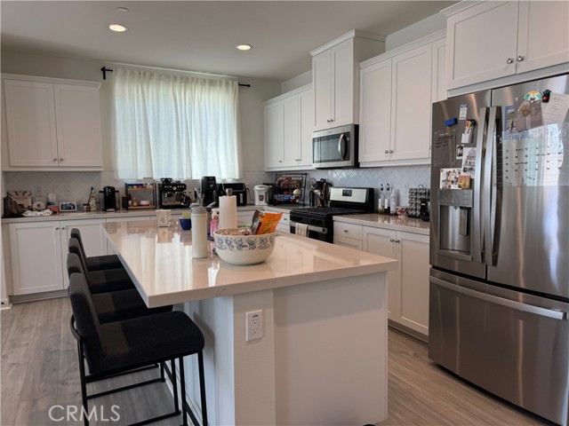 3530 E Delight Paseo, Ontario CA: https://media.crmls.org/medias/a23443fe-c664-4f70-a161-db1c25017f43.jpg