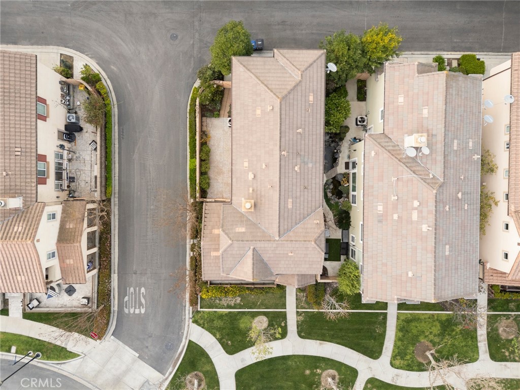 https://media.crmls.org/medias/a234b30c-ac05-4115-9f7e-5f4e59e6a89e.jpg?preset=X-Large