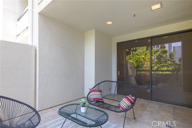 Detail Gallery Image 38 of 75 For 2122 Century Park Ln #111,  Los Angeles,  CA 90067 - 2 Beds | 2/1 Baths