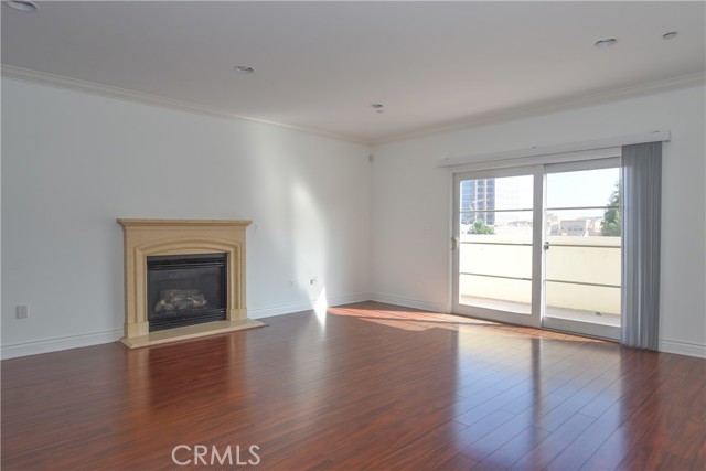 Detail Gallery Image 4 of 24 For 11848 Kiowa Ave #304,  Los Angeles,  CA 90049 - 3 Beds | 2 Baths