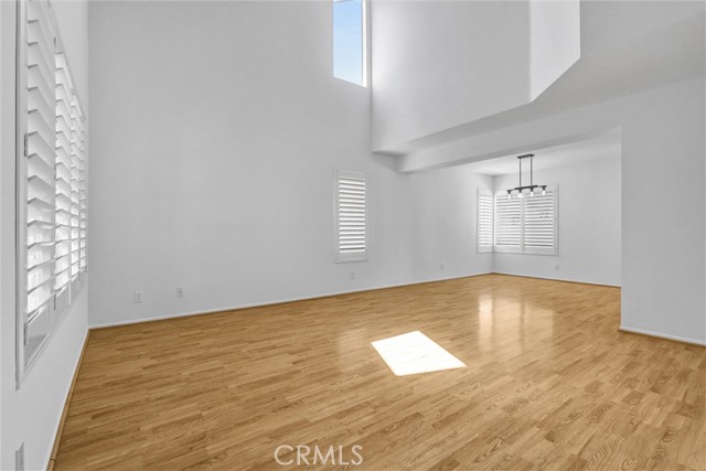 Detail Gallery Image 5 of 30 For 11 Corsica, Irvine,  CA 92614 - 4 Beds | 2/1 Baths