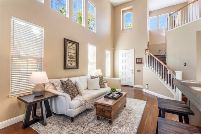 Detail Gallery Image 12 of 74 For 25830 De Quincy Pl, Stevenson Ranch,  CA 91381 - 4 Beds | 3 Baths