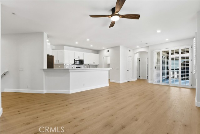 Detail Gallery Image 3 of 20 For 1 Ardmore, Irvine,  CA 92602 - 2 Beds | 2 Baths