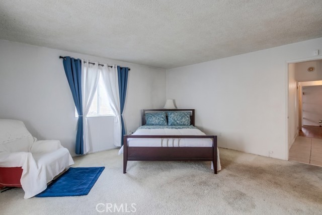 327 S 35th Street, San Diego CA: https://media.crmls.org/medias/a2389ac7-9a4e-4dde-a499-8fe33a3b7df5.jpg