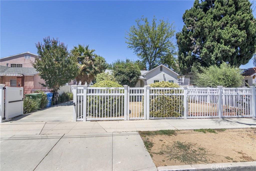 14835 Kittridge Street