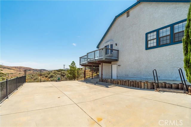 Detail Gallery Image 9 of 40 For 14747 Flintstone Dr, Lake Elizabeth,  CA 93532 - 3 Beds | 2 Baths