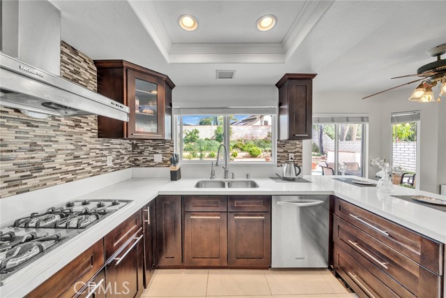 Detail Gallery Image 2 of 69 For 7863 Iroquois, Fontana,  CA 92336 - 4 Beds | 2/1 Baths