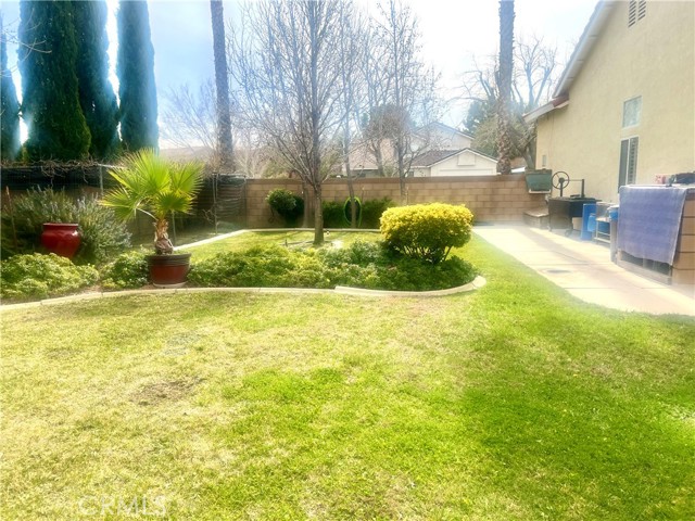 Detail Gallery Image 7 of 8 For 41075 Riverock Ln, Palmdale,  CA 93551 - 4 Beds | 3 Baths