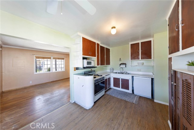 Detail Gallery Image 19 of 43 For 15613 Thornlake Ave, Norwalk,  CA 90650 - 3 Beds | 2 Baths