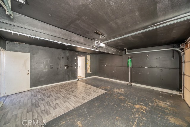 Detail Gallery Image 34 of 41 For 11327 Oakwood Dr, Fontana,  CA 92337 - 3 Beds | 2/1 Baths