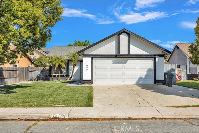Detail Gallery Image 2 of 36 For 11686 Old Field Ave, Fontana,  CA 92337 - 3 Beds | 1 Baths