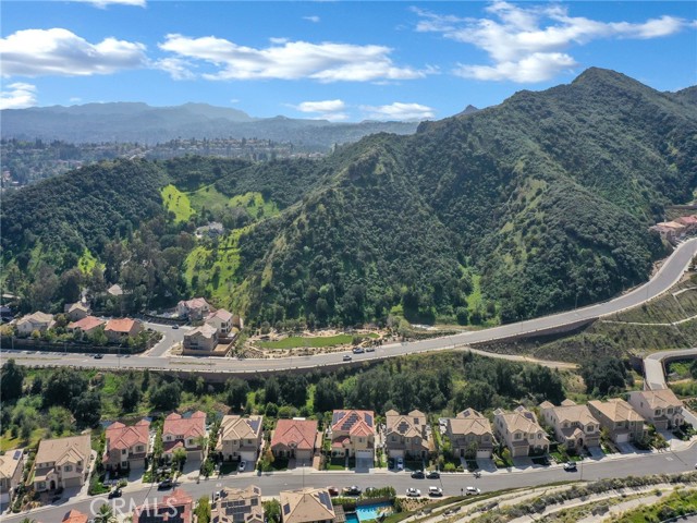 Detail Gallery Image 33 of 34 For 24008 Schoenborn St, West Hills,  CA 91304 - 6 Beds | 5/1 Baths