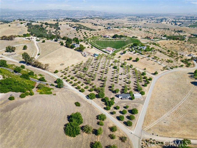 Detail Gallery Image 34 of 40 For 990 Akron Rd, Templeton,  CA 93465 - 3 Beds | 2 Baths