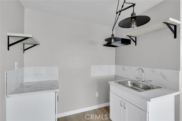 17105 Woodruff Avenue, Bellflower CA: https://media.crmls.org/medias/a23d7d30-9f0e-475f-a68f-dd87917e7f92.jpg