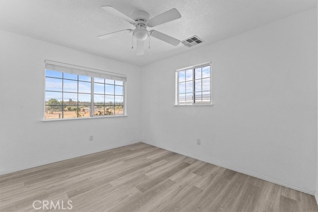 Detail Gallery Image 19 of 42 For 22132 Los Robles Way, Palo Cedro,  CA 96073 - 3 Beds | 2 Baths