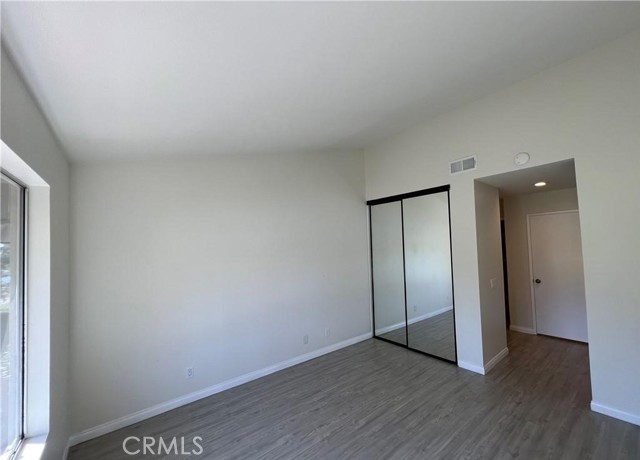 193 Stanford Court, Irvine CA: https://media.crmls.org/medias/a23e5491-336e-4627-b6e9-5d8a16b51ea4.jpg
