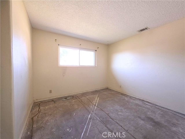 Detail Gallery Image 28 of 33 For 25845 Holly Vista, San Bernardino,  CA 92404 - 3 Beds | 2 Baths