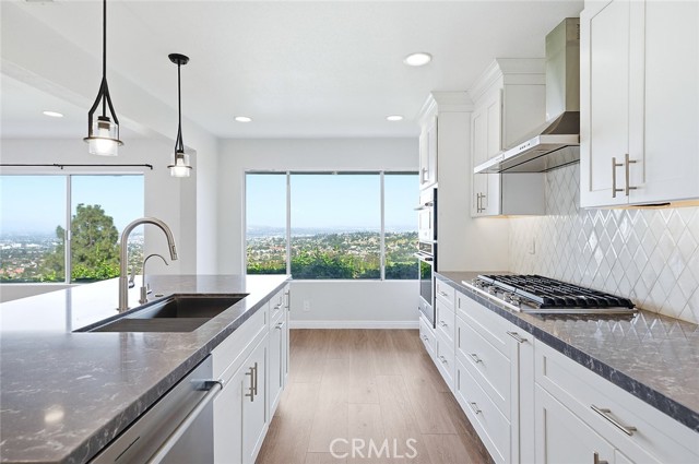 Detail Gallery Image 10 of 28 For 3284 Montellano Ave, Hacienda Heights,  CA 91745 - 5 Beds | 3 Baths