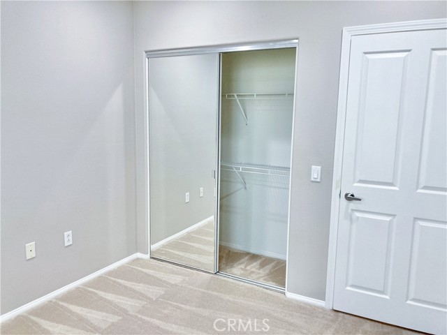 Detail Gallery Image 5 of 11 For 904 Reggio Aisle, Irvine,  CA 92606 - 2 Beds | 2 Baths