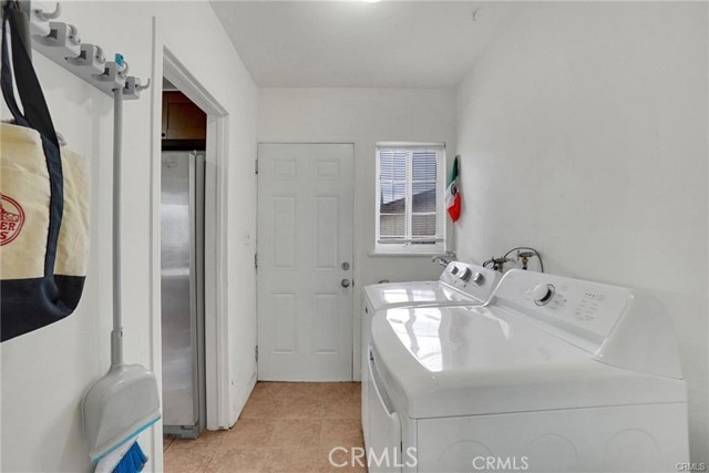 Detail Gallery Image 10 of 19 For 1303 1305 E Kingsley Ave, Pomona,  CA 91767 - 4 Beds | 2 Baths