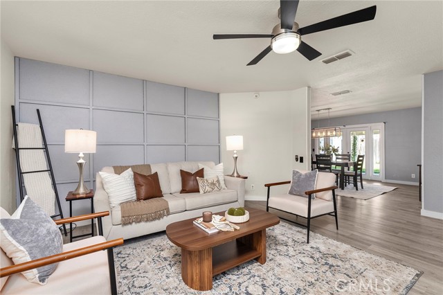 Detail Gallery Image 2 of 50 For 2251 Notre Dame Bld, Chico,  CA 95928 - 4 Beds | 2 Baths