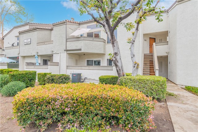 Detail Gallery Image 1 of 20 For 7 Town and Country Rd, Phillips Ranch,  CA 91766 - 2 Beds | 2 Baths