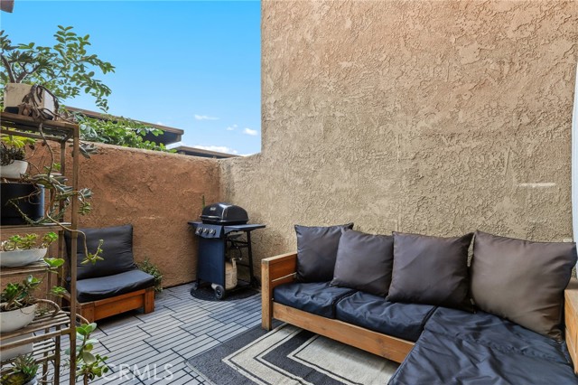 Detail Gallery Image 15 of 29 For 337 E Chapman, Placentia,  CA 92870 - 2 Beds | 2/1 Baths