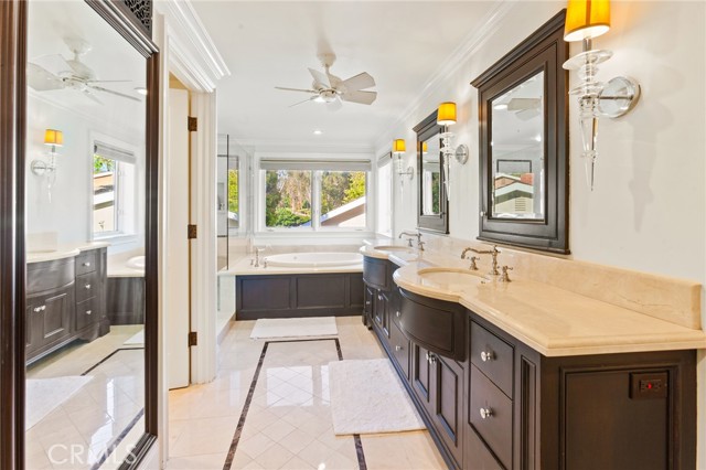 Detail Gallery Image 39 of 65 For 8 Rue Verte, Newport Beach,  CA 92660 - 3 Beds | 3/1 Baths