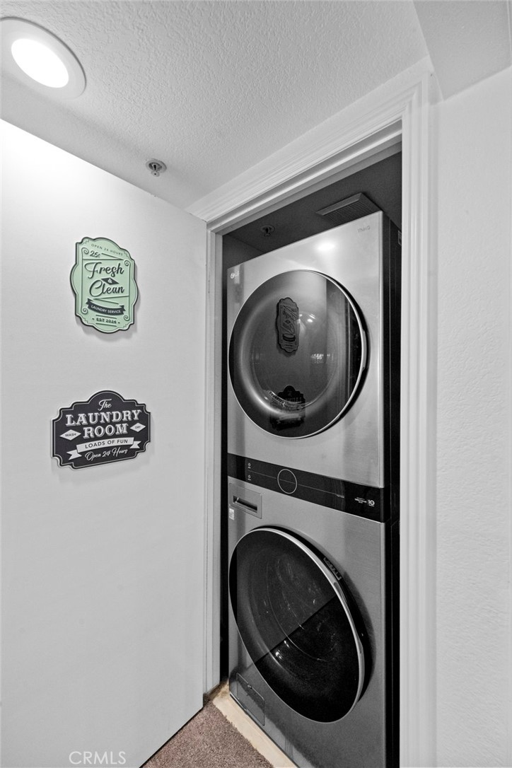 https://media.crmls.org/medias/a24400d7-19b0-40b7-9ae1-d6f2f5660883.jpg?preset=X-Large