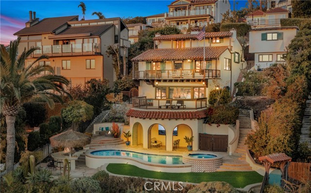 802 Rembrandt Drive, Laguna Beach CA: https://media.crmls.org/medias/a2457b12-58e2-4ae5-95ca-48c8ca2ea05e.jpg