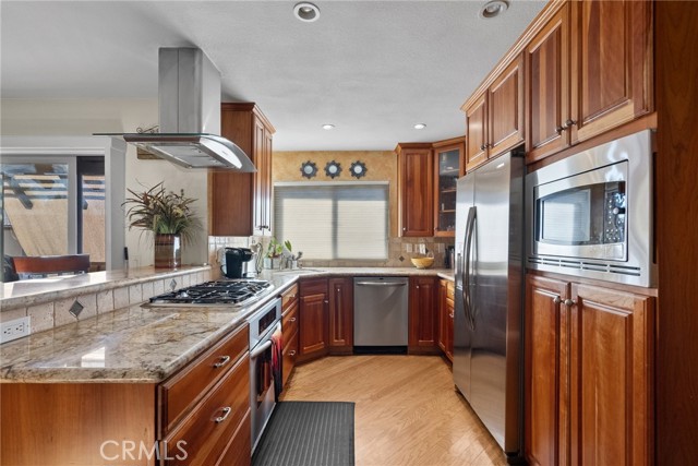 2440 Chandler Avenue, 2 photo 7