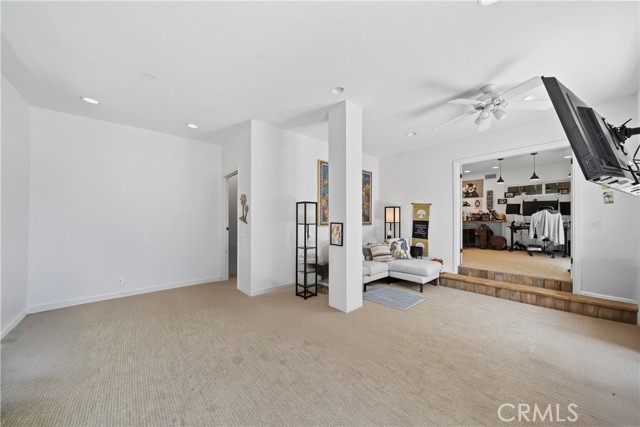 Detail Gallery Image 11 of 70 For 1044 Noria St, Laguna Beach,  CA 92651 - 4 Beds | 3/1 Baths