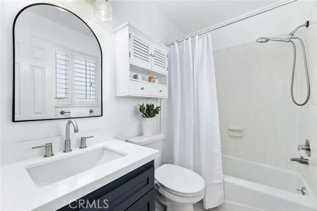 Detail Gallery Image 22 of 36 For 1421 12th St #1,  Manhattan Beach,  CA 90266 - 2 Beds | 2/1 Baths