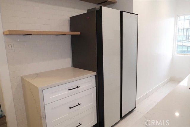 Detail Gallery Image 3 of 10 For 5553 Fulcher Ave #2,  North Hollywood,  CA 91601 - 1 Beds | 1 Baths