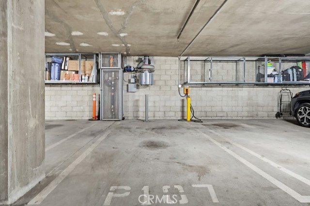 Image 35 of 75 For 13075 Pacific Promenade  115