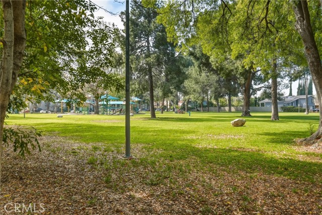 Detail Gallery Image 49 of 62 For 20120 Runnymede St #17,  Winnetka,  CA 91306 - 3 Beds | 2/1 Baths