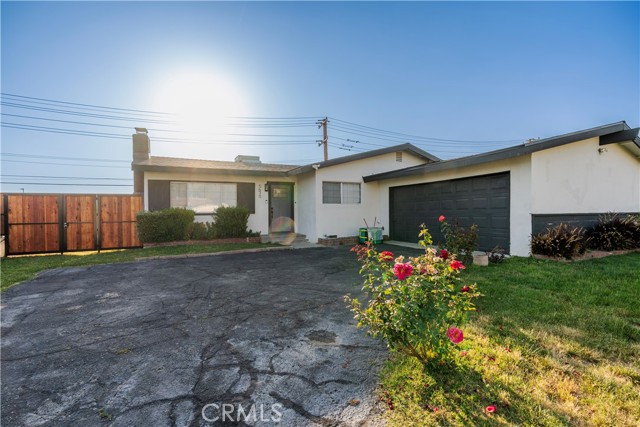 Detail Gallery Image 2 of 34 For 5670 Dogwood St, San Bernardino,  CA 92404 - 3 Beds | 2 Baths